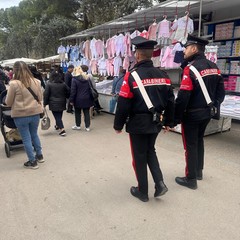 Intervento dei Carabinieri Mercato settimanale Andria