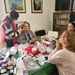 Calcit, laboratori di bellezza gratuiti per donne