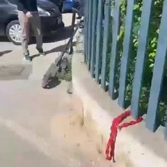 razzia di biciclette e monopattini