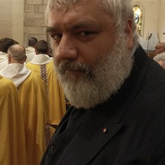 Lampada votiva donata dall'artigiano del legno Giuseppe Marzano