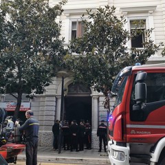 Incendio in un appartamento di corso Cavour