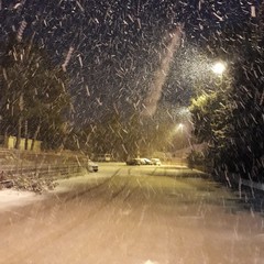 Neve sull'altopiano murgiano: fiocchi anche su Castel del Monte