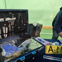 la Polizia di Stato "sale in cattedra" all'I.C. "Cotugno" di Andria