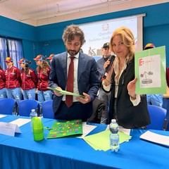 la Polizia di Stato "sale in cattedra" all'I.C. "Cotugno" di Andria