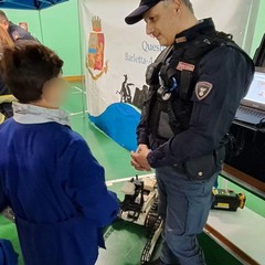 la Polizia di Stato "sale in cattedra" all'I.C. "Cotugno" di Andria
