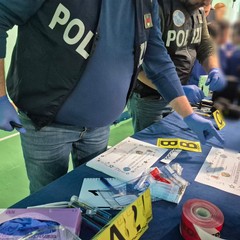 la Polizia di Stato "sale in cattedra" all'I.C. "Cotugno" di Andria