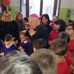 Visita pastorale del Vescovo Mansi alla scuola "Oberdan"