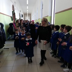 Visita pastorale del Vescovo Mansi alla scuola "Oberdan"