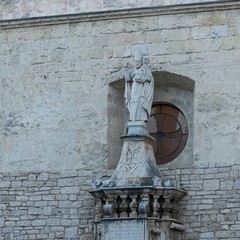La processione dei Santi patroni, San Riccardo e della Madonna dei Miracoli per le vie cittadine