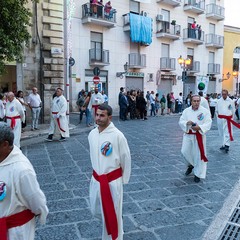 La processione dei Santi patroni, San Riccardo e della Madonna dei Miracoli per le vie cittadine