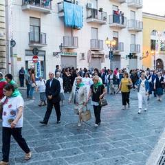 La processione dei Santi patroni, San Riccardo e della Madonna dei Miracoli per le vie cittadine