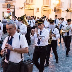 La processione dei Santi patroni, San Riccardo e della Madonna dei Miracoli per le vie cittadine