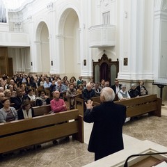 Chiesa Gesù Crocifisso : più di  un secolo di storia