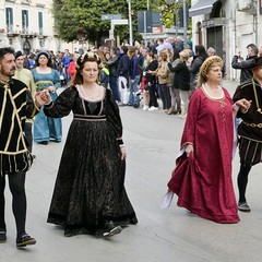 Ritorno al  passato con il corteo storico rinascimentale.