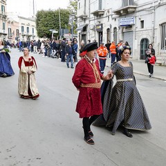 Ritorno al  passato con il corteo storico rinascimentale.