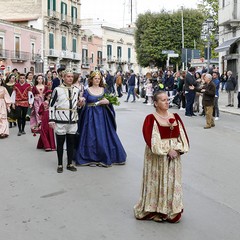 Ritorno al  passato con il corteo storico rinascimentale.