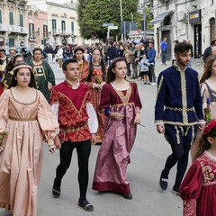 Ritorno al  passato con il corteo storico rinascimentale.