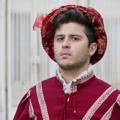 Ritorno al  passato con il corteo storico rinascimentale.