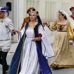 Ritorno al  passato con il corteo storico rinascimentale.