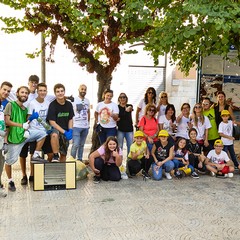 Un’azione di pulizia dell’Associazione 3 Place di Andria insieme ai volontari della Parrocchia Gesù Crocifisso