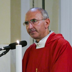 Mons. Gianni Massaro festeggiato dalla comunità di San Francesco