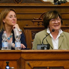 Una commedia che dura da cinquant’anni
