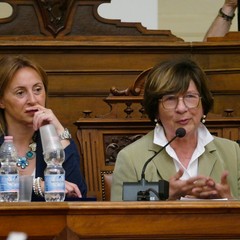 Una commedia che dura da cinquant’anni