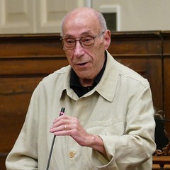 Una commedia che dura da cinquant’anni
