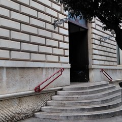 Pulizia edifici e rifacimento marciapiedi