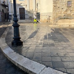piazza Porta la Barra ed il piazzale antistante le chiese dell’Altomare e del Carmine