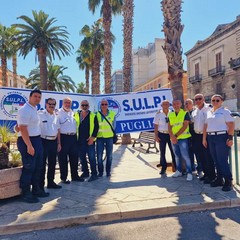 sit in di protesta della Polizia Locale davanti alla Prefettura di Bari