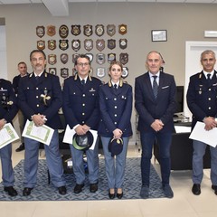 Consegna encomi, lodi e compiacimenti ai poliziotti della Questura Bat