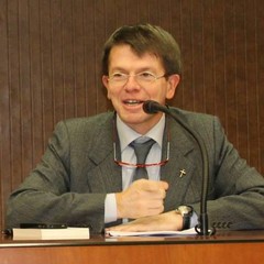 Prof Rocco DAmbrosio Pontificia Universit Gregoriana Roma e Presidente di Cercasi un Fine