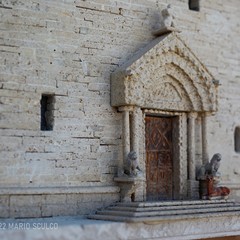 Castel del Monte, il maniero in miniatura costruito a Gravina
