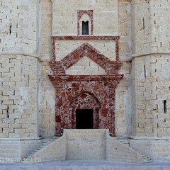 Castel del Monte, il maniero in miniatura costruito a Gravina