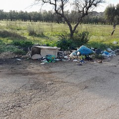Abbandono di rifiuti ad Andria