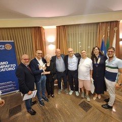 Don Riccardo Agresti ospite d'onore alla XXV Festa della Scuola del Rotary Club
