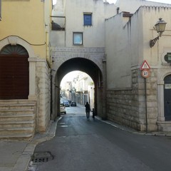 Alcune vie del centro storico che saranno interessate alla ZTL