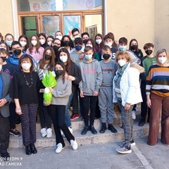 Scuola Vaccina consegnate oggi uova di Pasqua a tutti i bambini leucemici ucraini