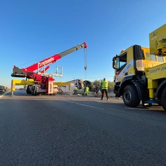 Grave incidente alle ore 3,30 sulla SS 16bis