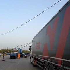 Incidente tra due tir sulla strada tangenziale di Andria