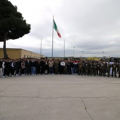 Gli studenti del "Lotti-Umberto I" di Andria in visita all'82° Reggimento Fanteria "Torino"