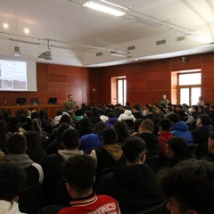 Gli studenti del "Lotti-Umberto I" di Andria in visita all'82° Reggimento Fanteria "Torino"
