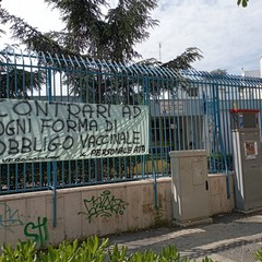 protesta contro l'obbligo vaccinale