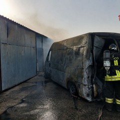 incendio in una autorimessa