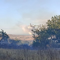 Vasto incendio sulla Murgia: 200 ettari percorsi dalle fiamme