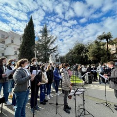 Inaugurato un presepe artistico in piazza Cappuccini