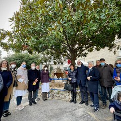 Inaugurato un presepe artistico in piazza Cappuccini