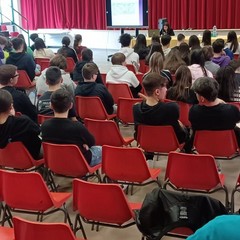 Primo incontro con la dott.ssa Cipriani per i ragazzi della scuola media “Cafaro”