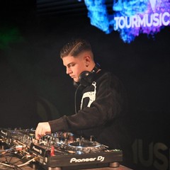 Successo per il giovane dj Marco Terrone al Tour Music Fest 2023